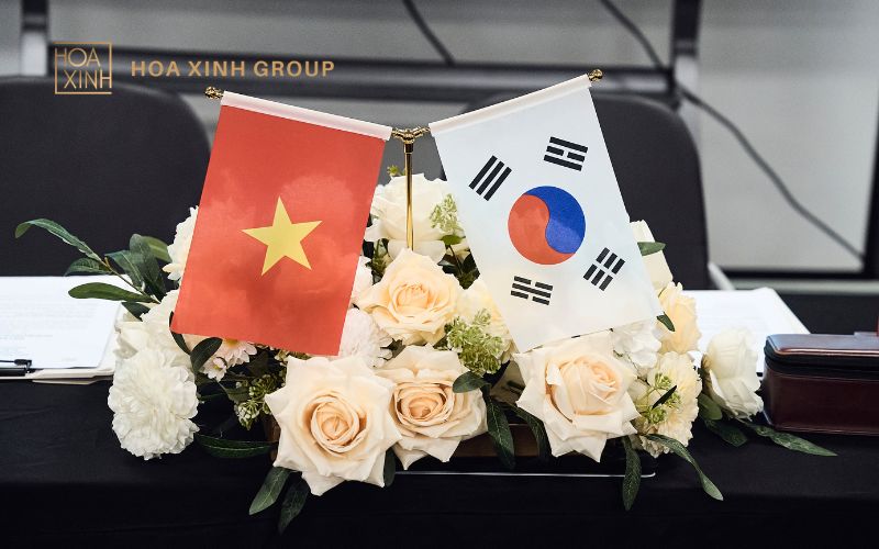 Hợp tác chiến lược Hoa Xinh Group IEM